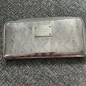 Gently used MK wallet